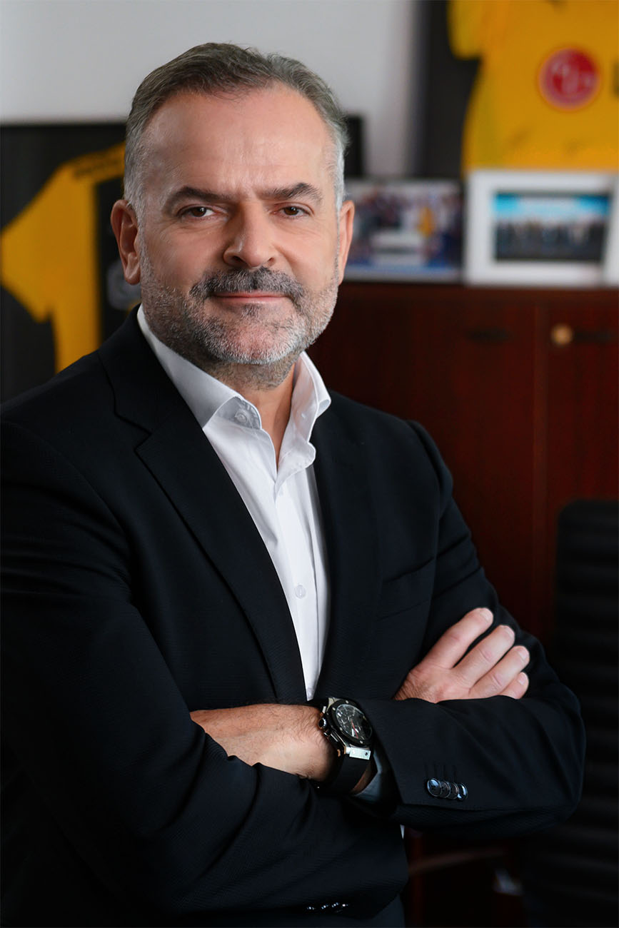 Άρης Κουτελός