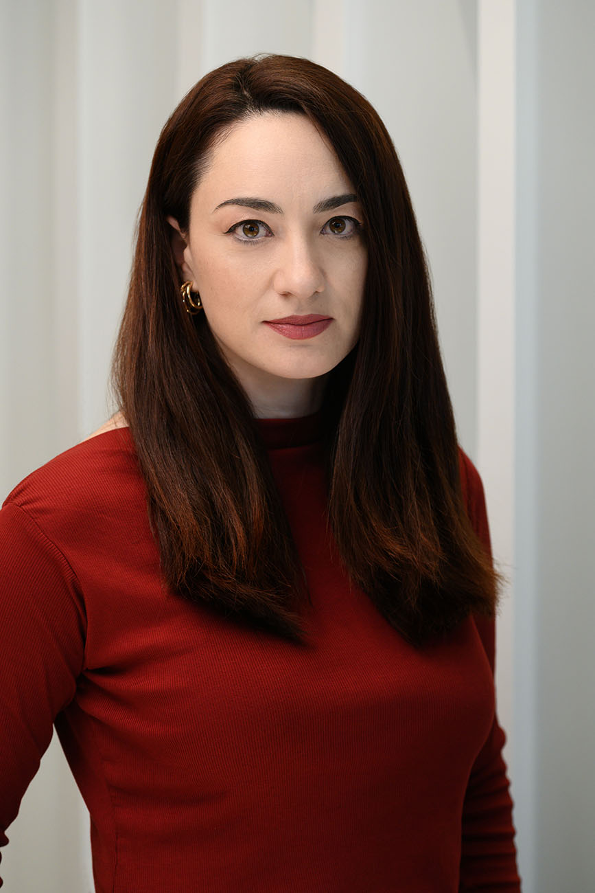 Θάλεια Τσερέκλα, Επαγγελματικό Πορτρέτο, Στέλεχος εταιρείας. Η φωτογραφιση είναι στους χώρους της εταιρείας Schneider Electric